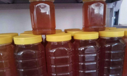 怎样买到真蜂蜜?10年蜂农:牢记“3点”,真假蜂蜜轻松区分出来休闲区蓝鸢梦想 - Www.slyday.coM 怎样买到真蜂蜜?10年蜂农:牢记“3点”,真假蜂蜜轻松区分出来休闲区蓝鸢梦想 - Www.slyday.coM