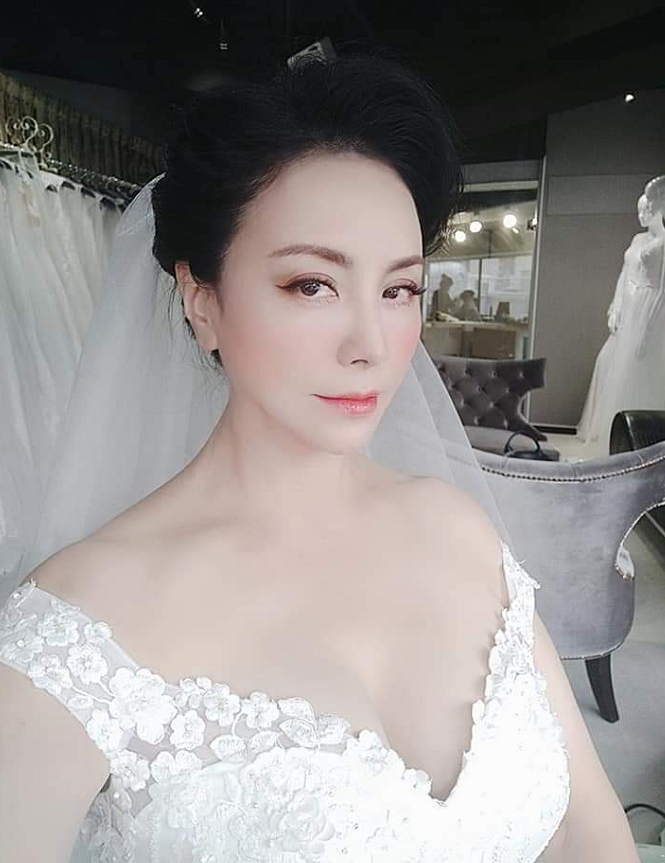 54岁田丽近况曝光与马景涛分手后两度离婚自曝将举办婚礼