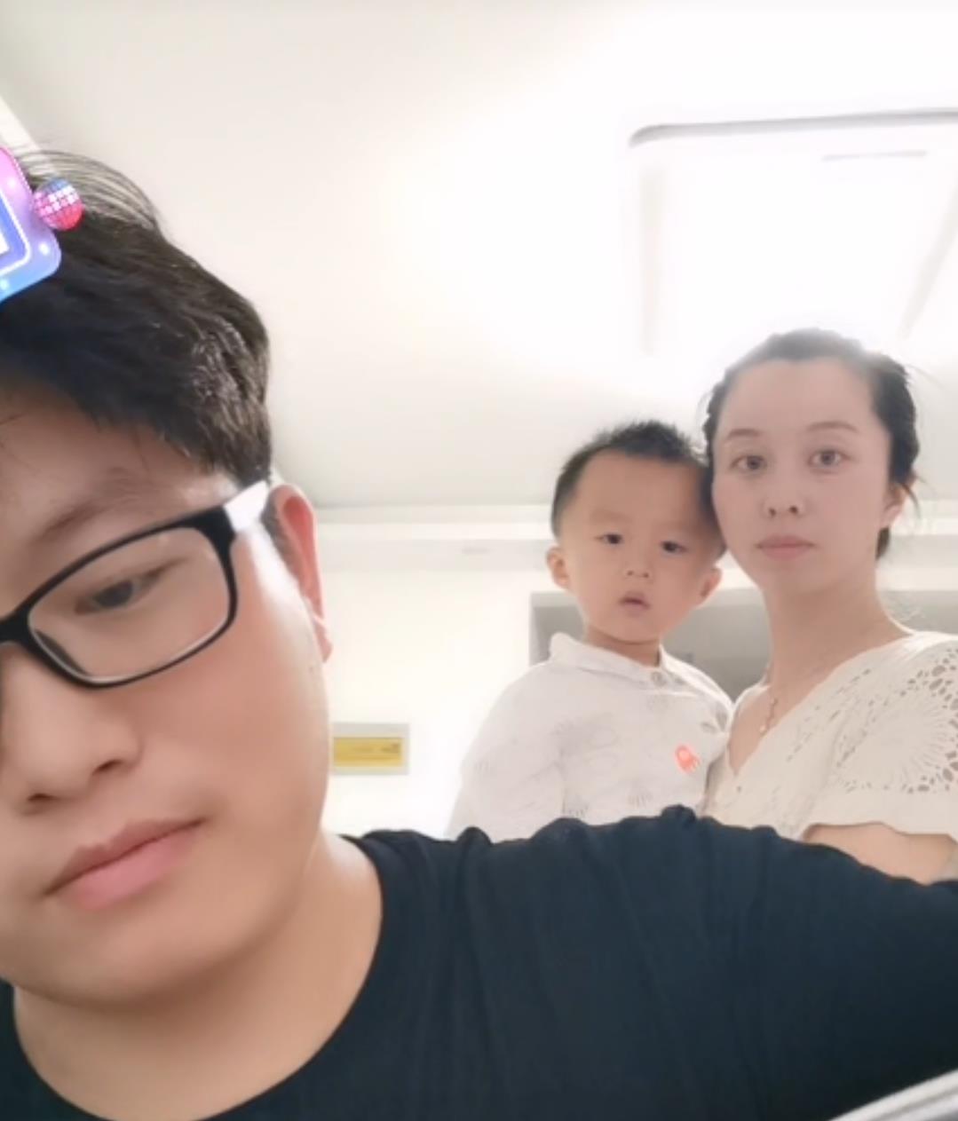 从蛋糕看人心,田静弟弟蛋糕刻上姚威生日快乐,还提到了许妈