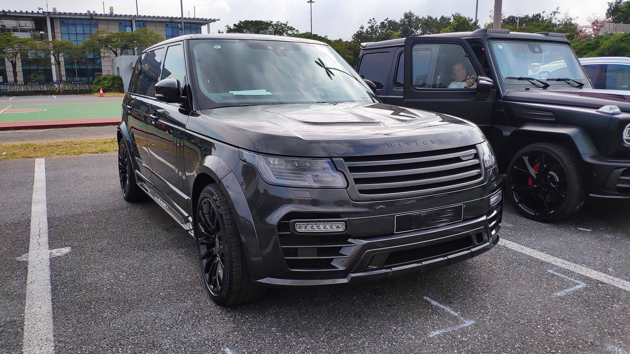 迈莎锐揽胜实车 充满了运动气场