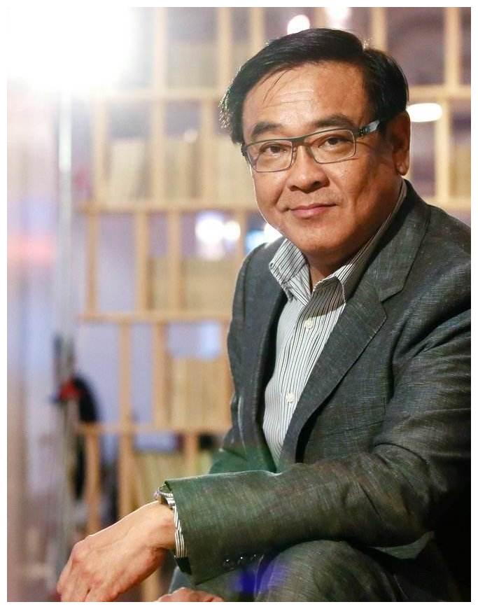 尔冬升谈妈妈粉:第一批粉丝是中学生,自夸"我知道自己很可爱"