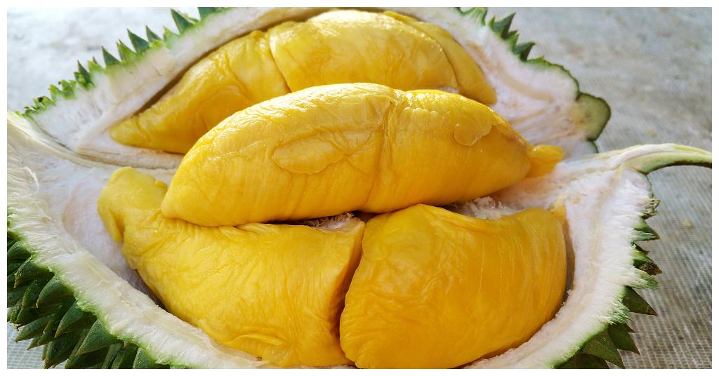 买榴莲时别再挑开裂的了教你挑母榴莲皮薄肉厚又香甜