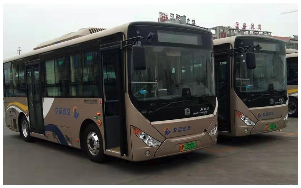 看到了吧,这就是茌平城区与聊城市区互联互通的新版交运公交车,在外观