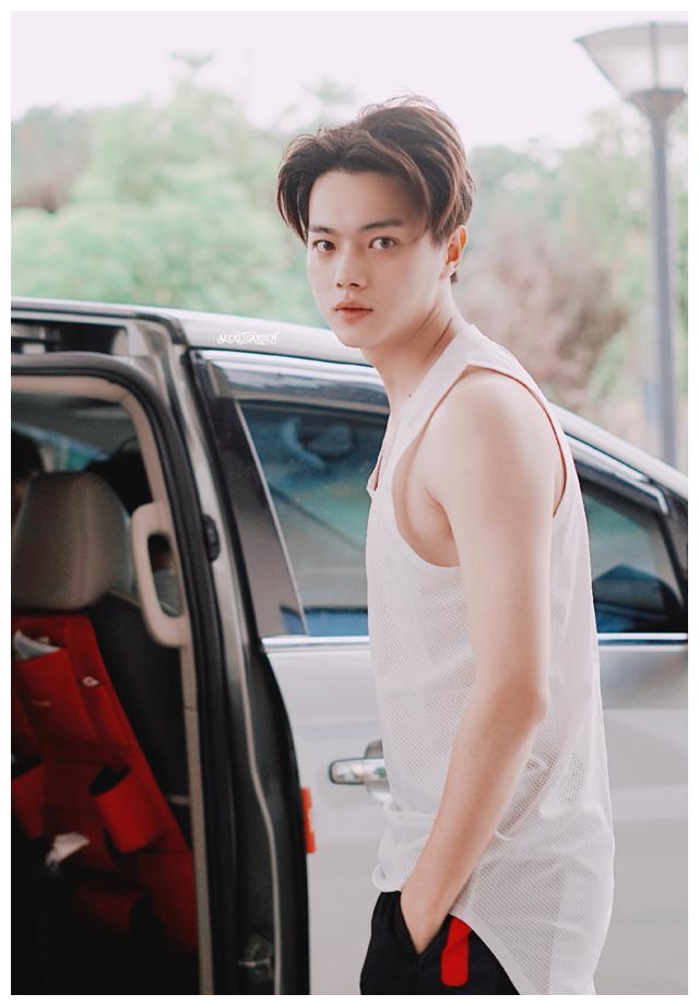 许凯也觉得,自己这样胖着