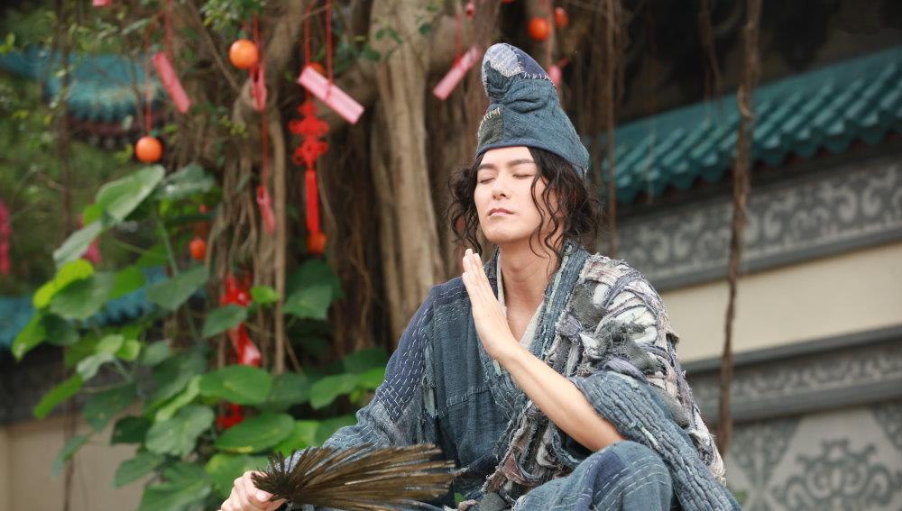 tvb再播济公题材一笑渡凡间首播小家子气难成经典