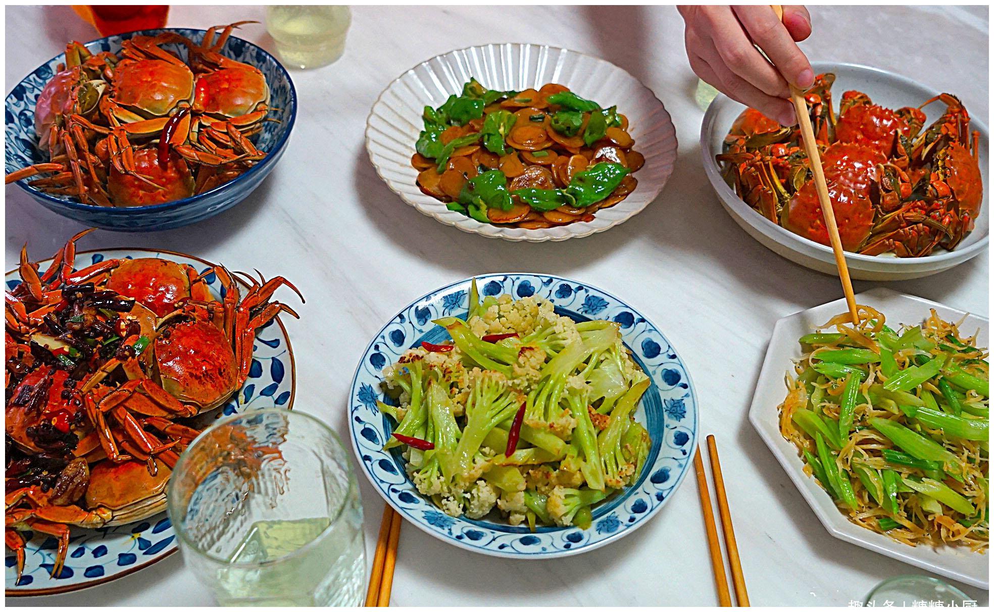 喜欢这样的晚餐吗?欢迎一起来晒晒你们的国庆美食哦!