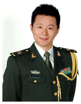 歌唱家王宏伟,选妻子唯一的要求:让守寡45年的母亲满意__财经头条