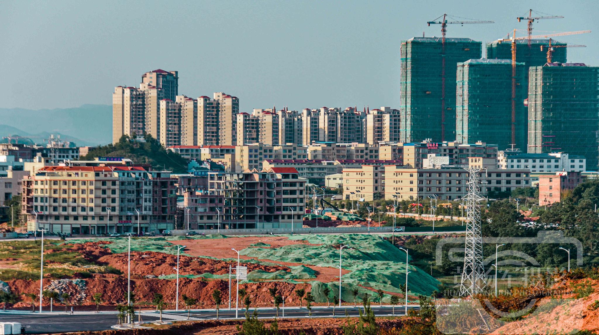 江西于都县工业园区,一座座拔地而起的高楼建筑,于都新城快发展_高清