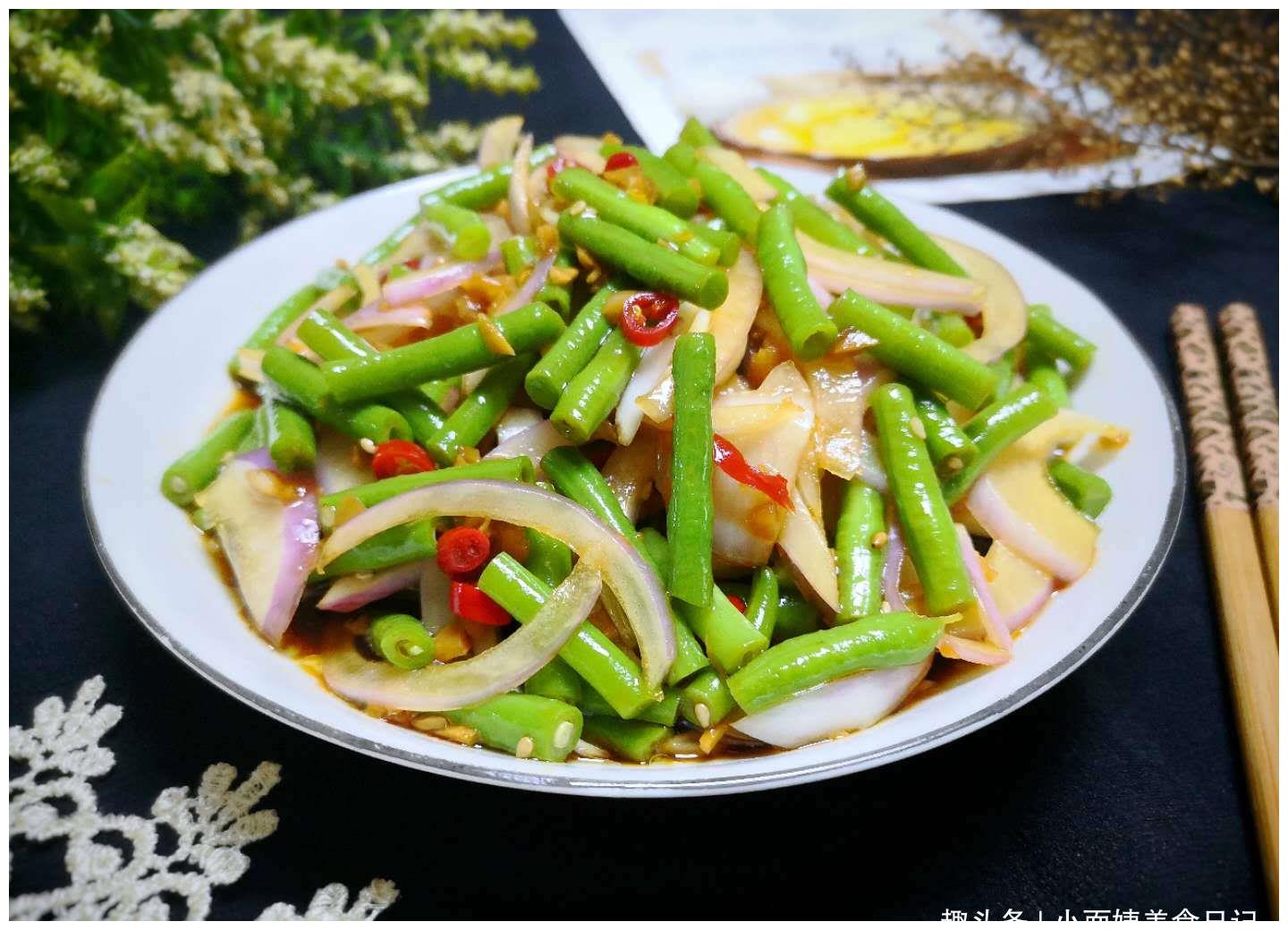 夏天,这道凉拌菜我家隔三差五做吃,清淡爽口,好吃不油腻!