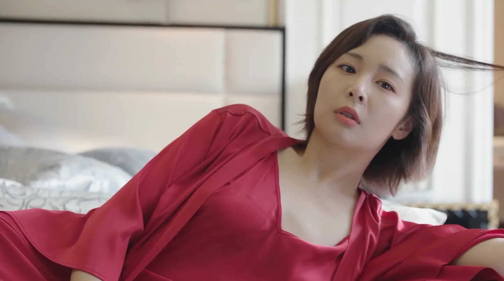 理想之城被孙俪的成功学洗脑黑化的吴红玫有错吗