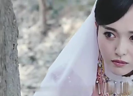 身边有这么多舍身护自己的人,想来,冯心儿心中也是感动不已的