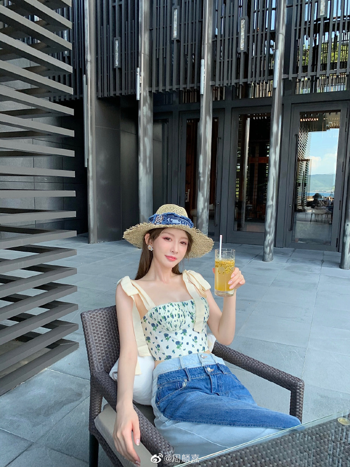 美女演员周麟嘉迷人写真美照很好看啊_高清图集_新浪网