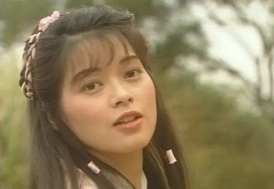 54岁刘锦玲近况曝光退圈后重返校园不做明星做学霸