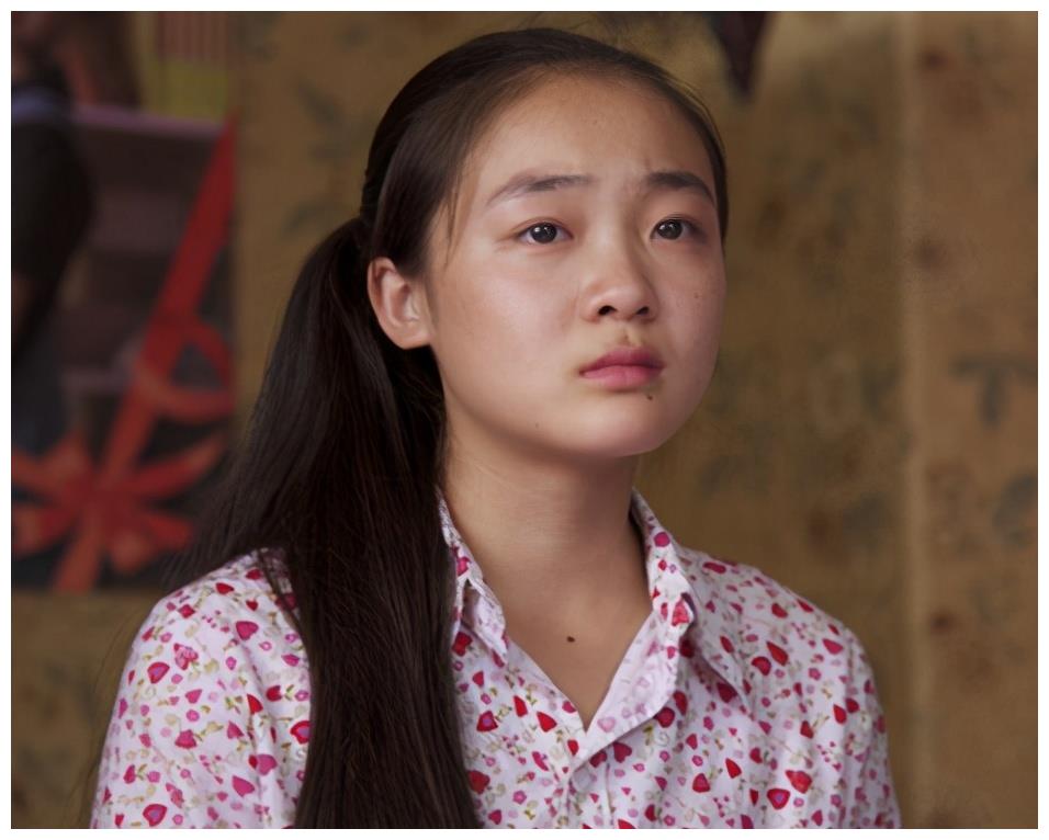 得到齐父,齐母同意后,老师便将齐如意推荐到影视圈,不仅如此朗诵班的