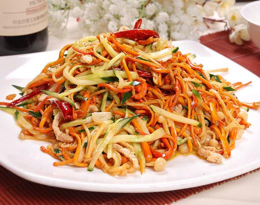 虫草花炒肉丝爽口鲜美的做法