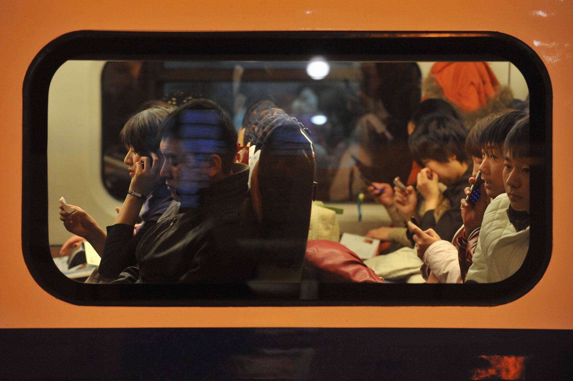 纪实摄影中多照片重复的视觉力量