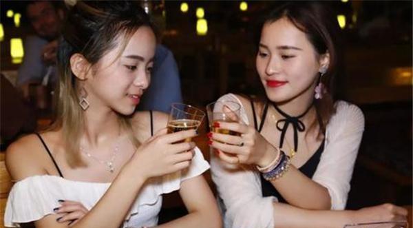 知己千杯酒少,文艺界人士还关注这些