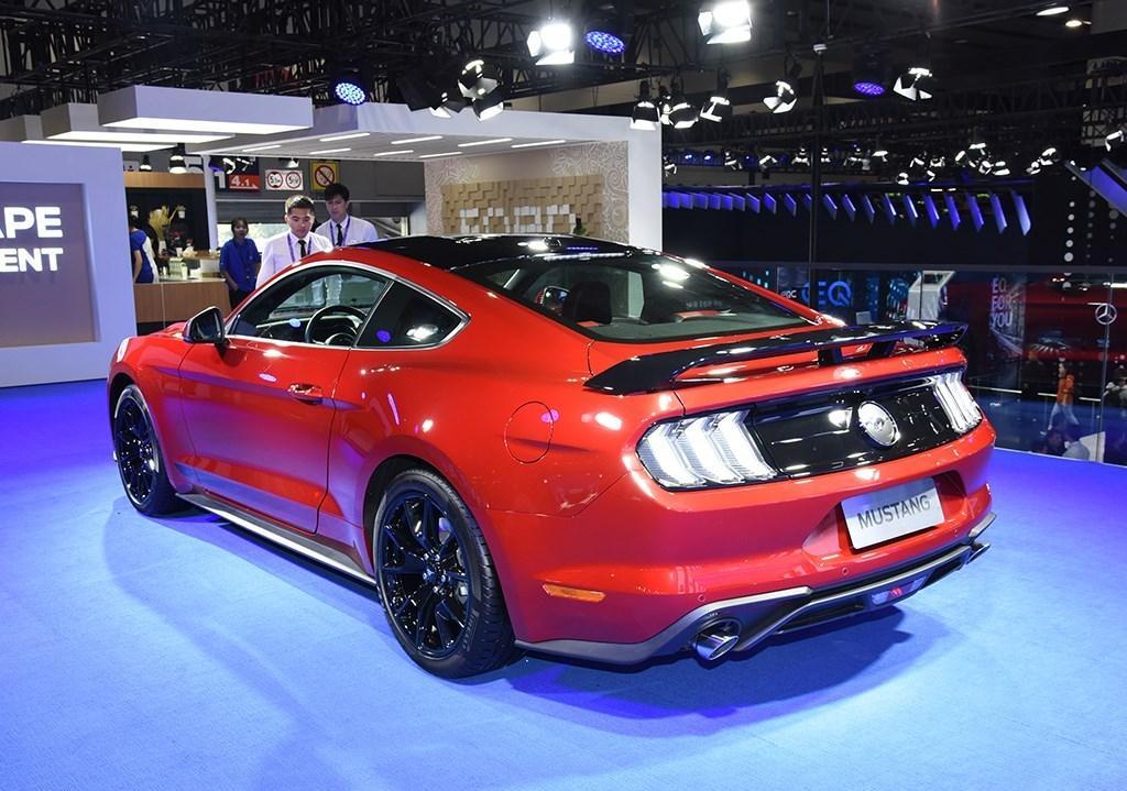 福特野马mustang黑曜魅影版