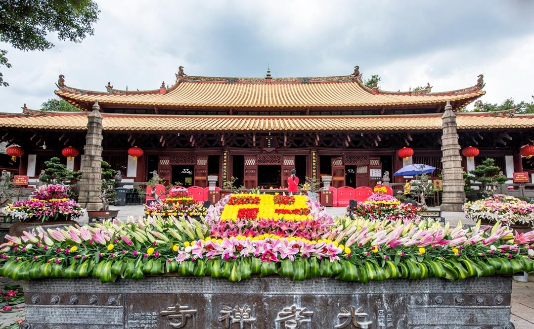 光孝寺位于广州市越秀区,历史可以追溯到1600多年前,寺内的大雄宝殿初
