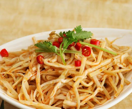 胡辣竹笋丝下饭好吃的做法