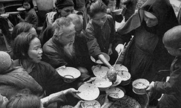 为什么古代饥民宁愿饿死,都不愿意去吃牢饭?|班房|监狱|灾民|穷人|张集馨_新浪新闻