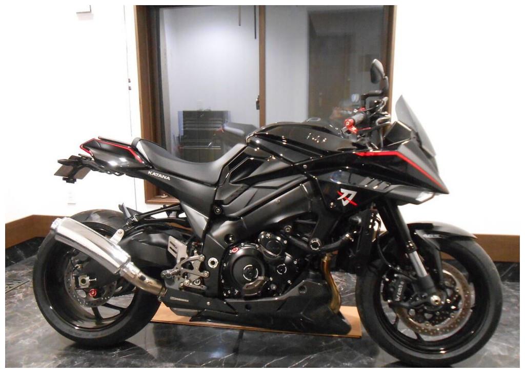 现代感十足的铃木刀摩托车__财经头条