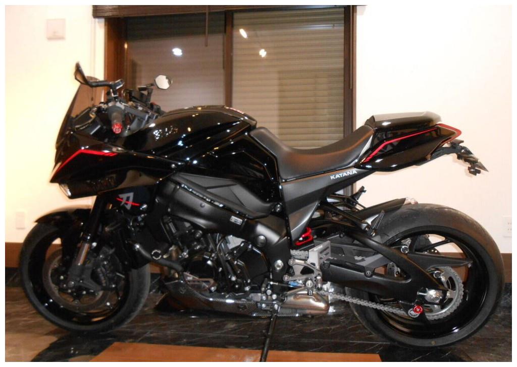 现代感十足的铃木刀摩托车__财经头条