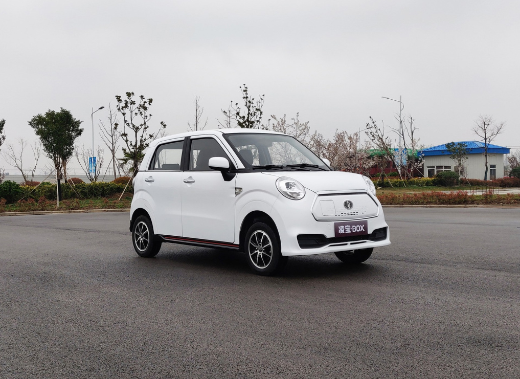 外观很独特,凌宝box实车图片曝光-新浪汽车