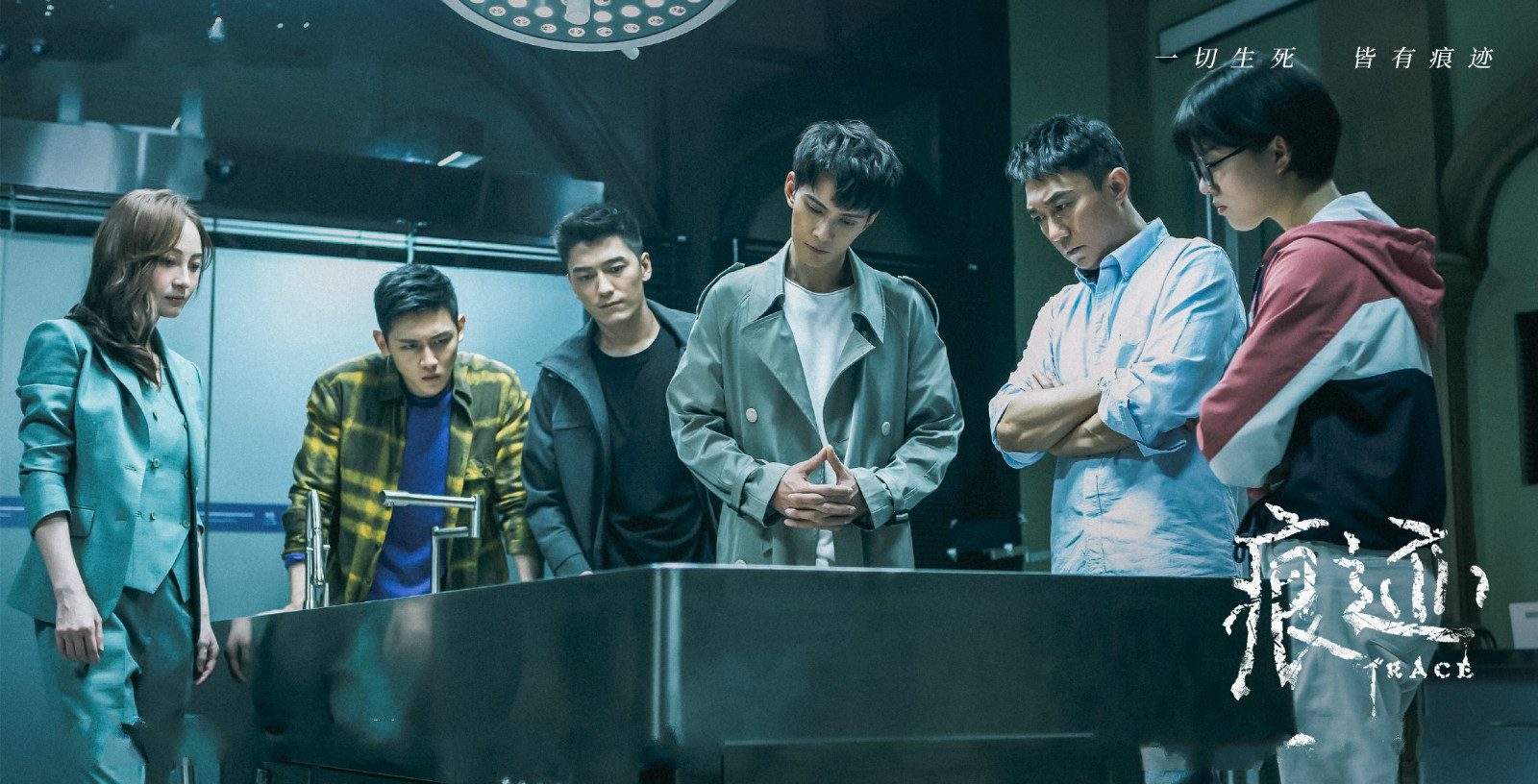 在这部电视剧当中,女主是犯罪心理学的专家,男主则是法医,并且也精通