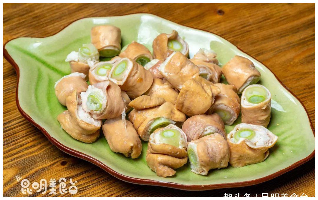 五花肉,耗儿鱼等等各种适合涮烤的食材这里全都有.