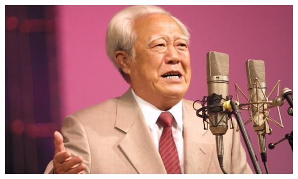 论拍马屁侯耀文比苏文茂略胜一筹让相声学者欺上压下太难了