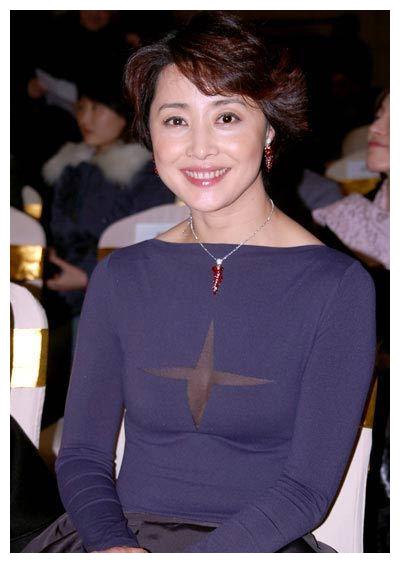 53岁美熟女演员刘蓓 笑容可亲的傻甜大美女