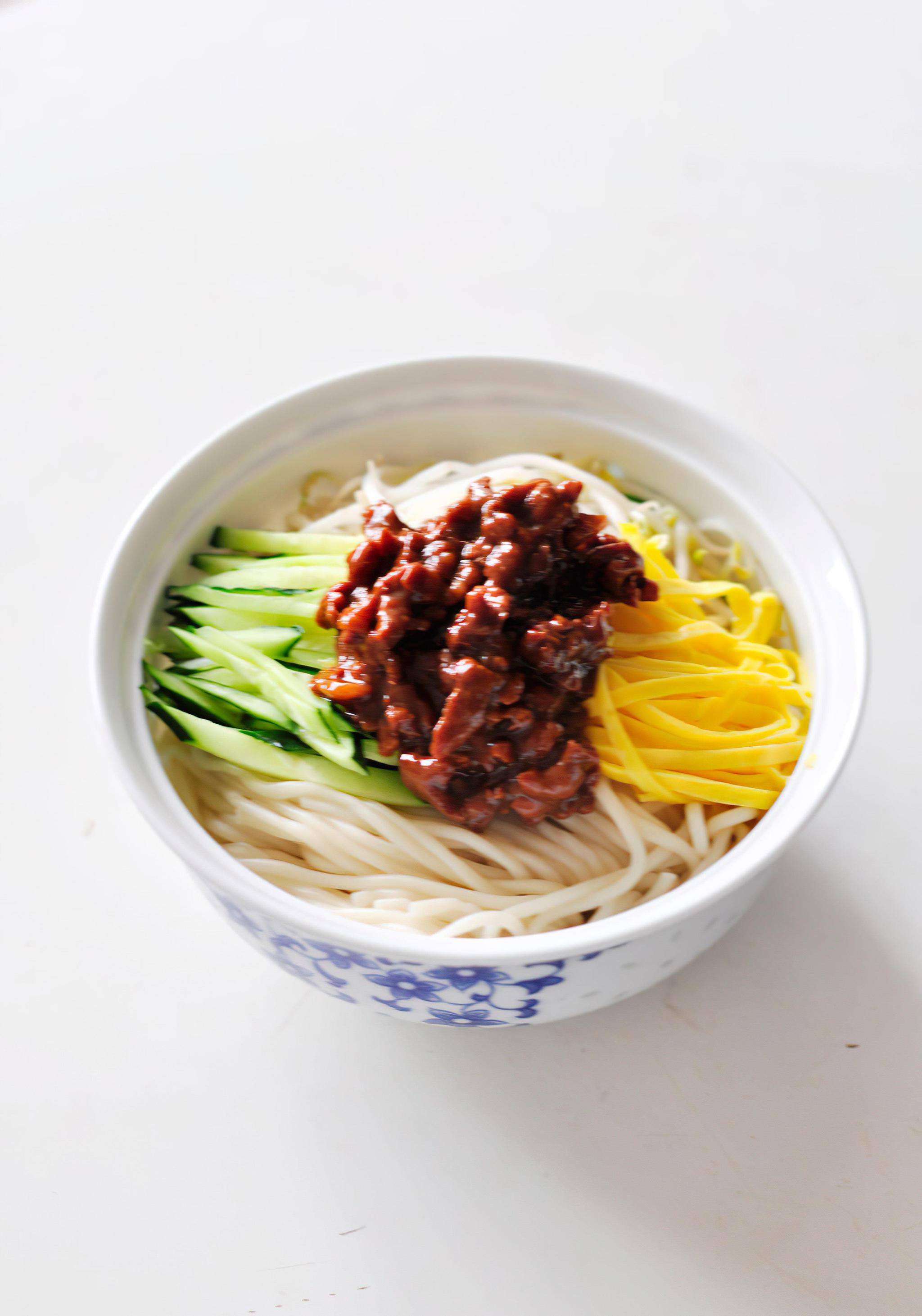 周末要有仪式感:美味家常炸酱面