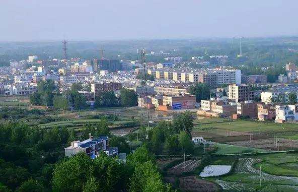 周口一个县,地处河南省东部,经济发展却赶不上镇