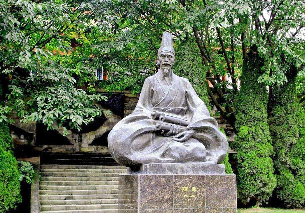 陈寿写三国史书时,为啥只写华佗,却不提同样医术超绝的张仲景?__财经头条