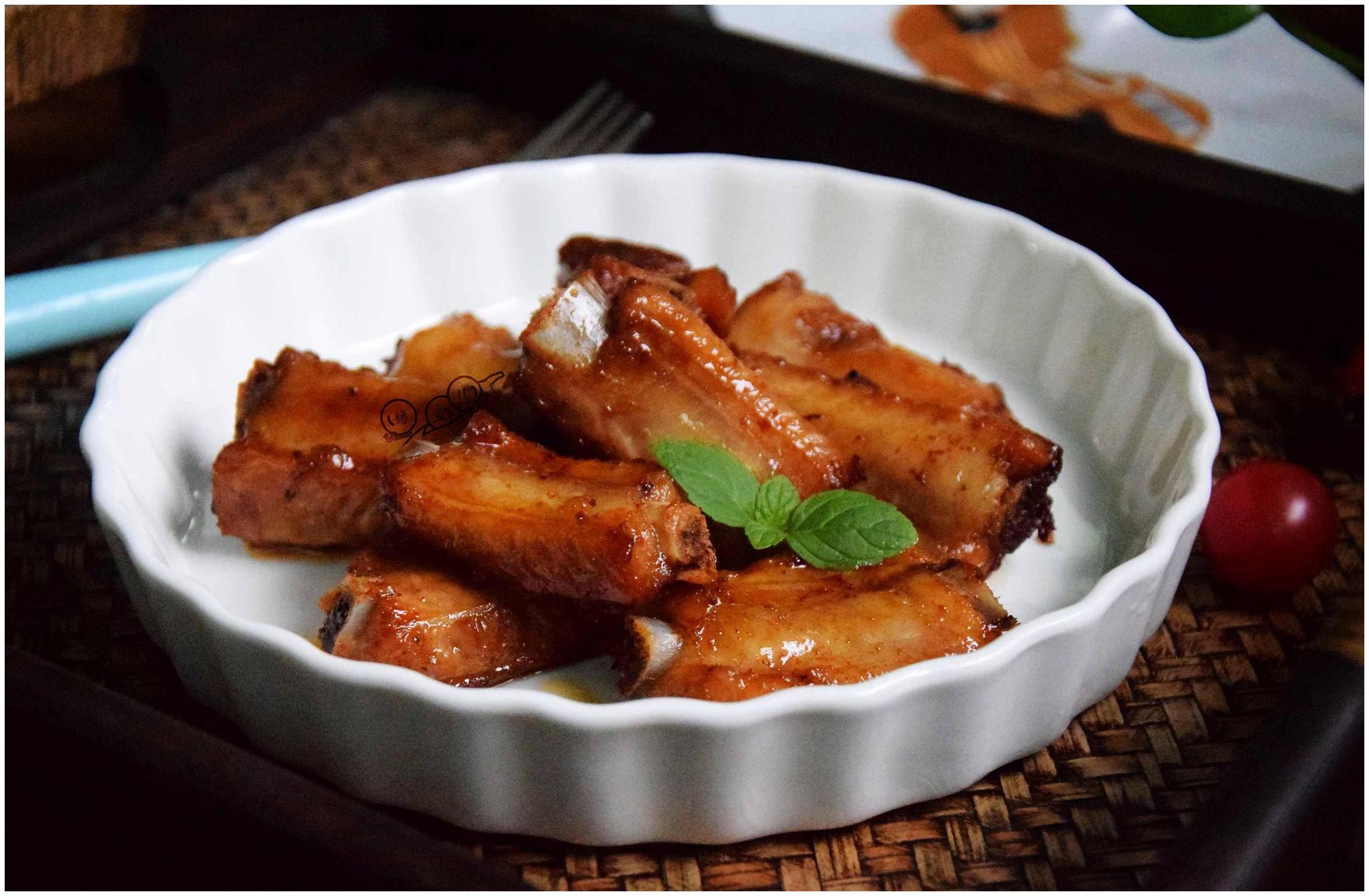 香辣烤排骨一道菜表白豆果美食