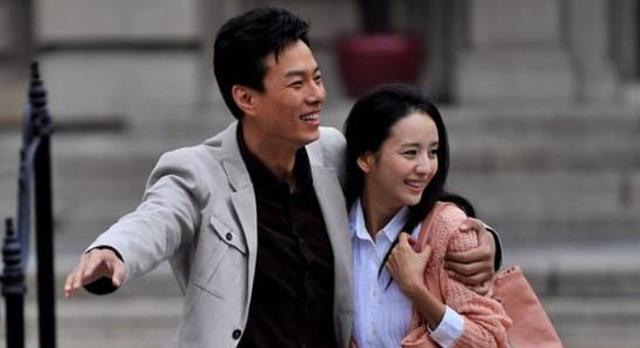 演员朱铁与妻子一见钟情恩爱10年今一家三口幸福美满