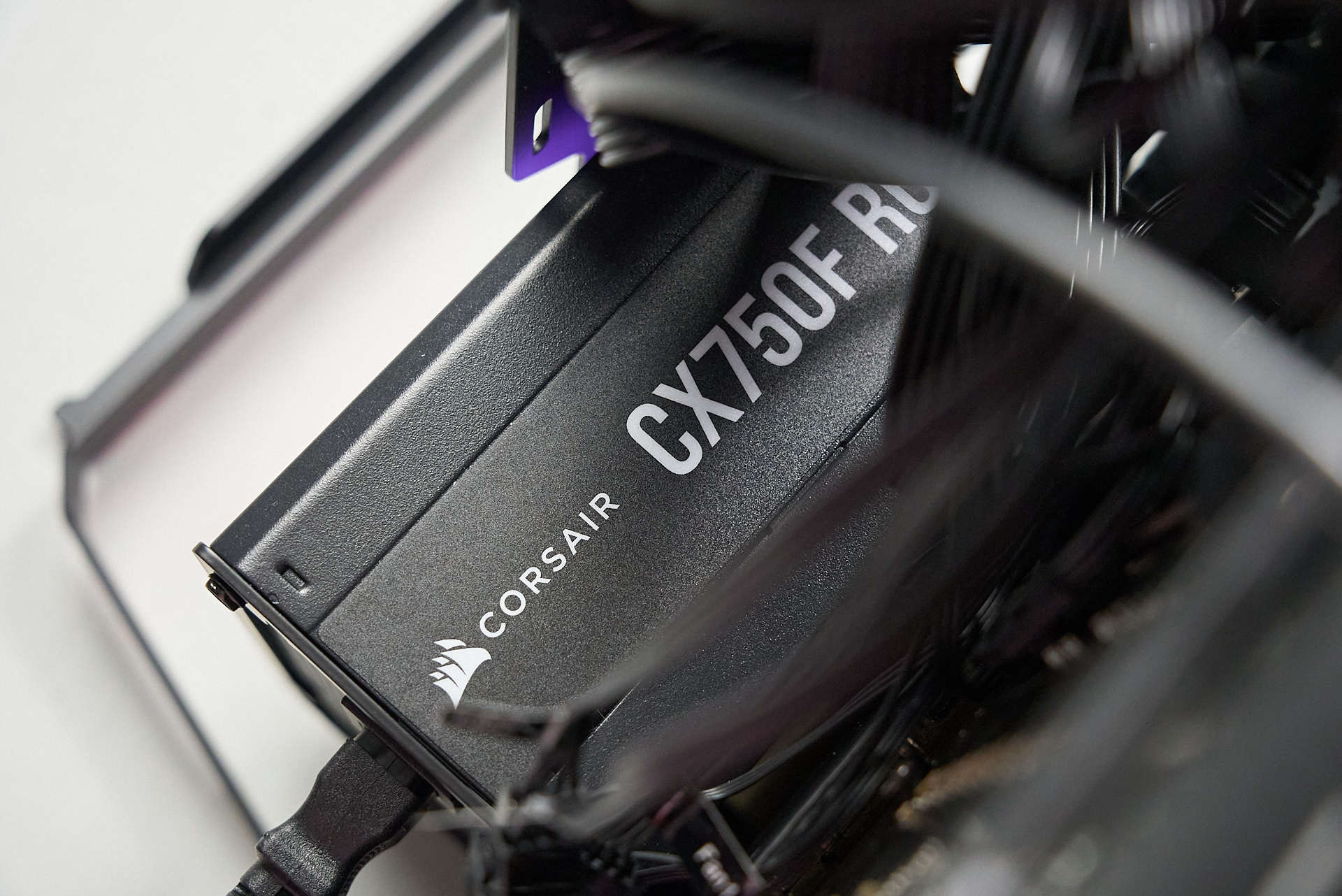 海盗船cx750f rgb 750w