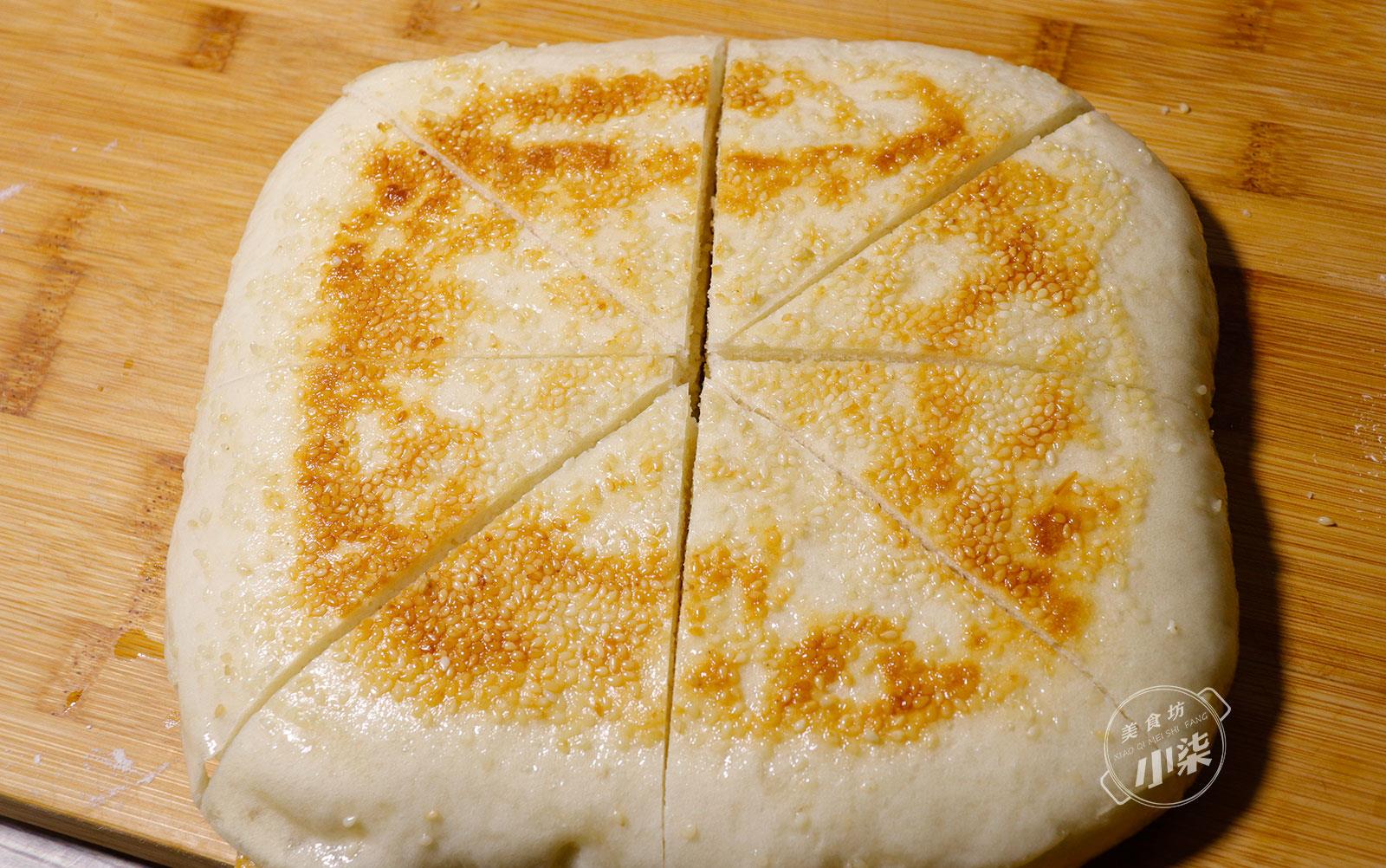 家常发面饼,掌握和面和烙制技巧,做法特别简单,柔软多层还好吃