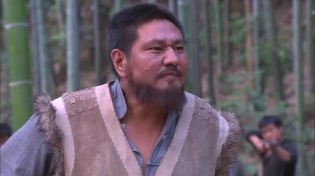 边城破晓:石易棠欲抓捕周渝,石小雨赶到拦住父亲