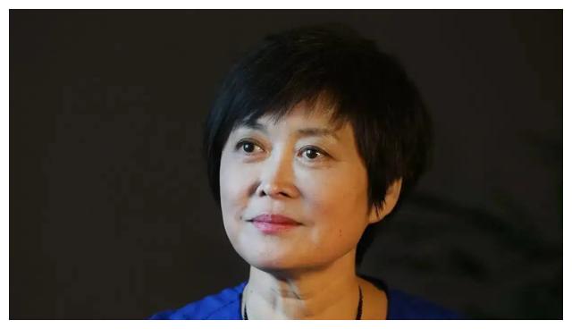 敬一丹:退休生活有泪水,亲情引领她迎来人生第二春