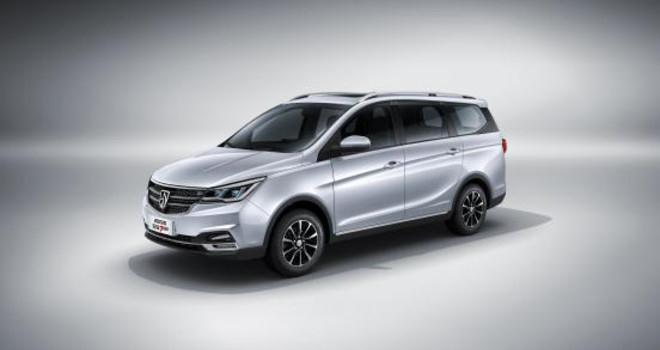 配置升级新款宝骏730上市售价7381028万元