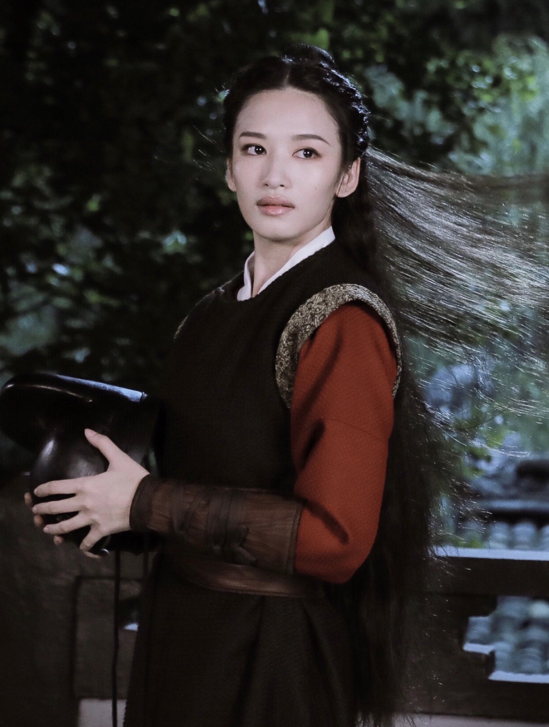 今晚师爷请自重里的周如意从《成化十四年》挪过去的张柏嘉可!