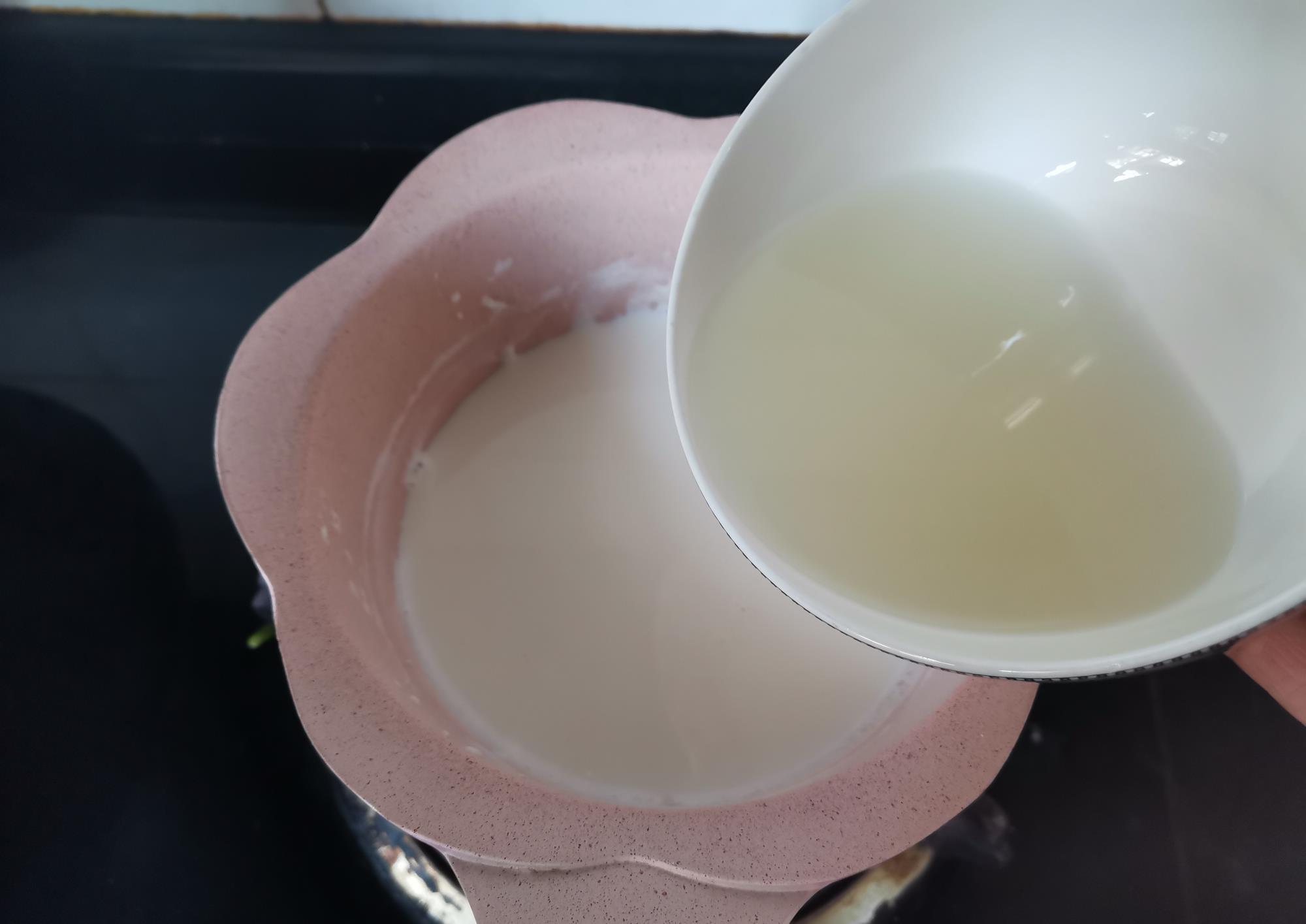 就对这一口奶香念念不忘,米酒和奶香的搭配简直绝了,越吃越爱吃