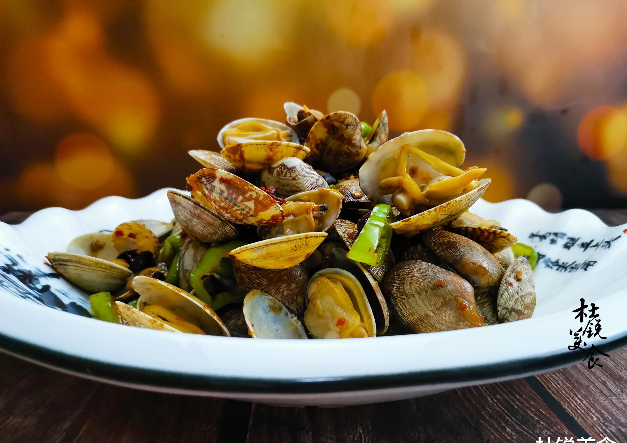 麻辣花蛤,加水炒就错了,多加1小步,花蛤个个开口肉质还肥嫩_高清图集