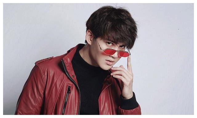 泰国男星mike节目落泪,golf,女星李海娜力挺