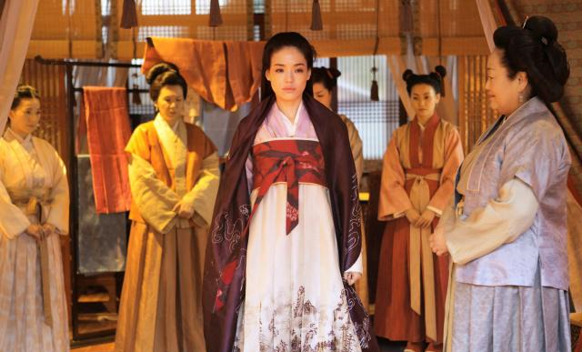 宫中第一舞者,尤其擅长舞剑的公孙大娘;唐玄宗的女儿寿安公主小字叫"