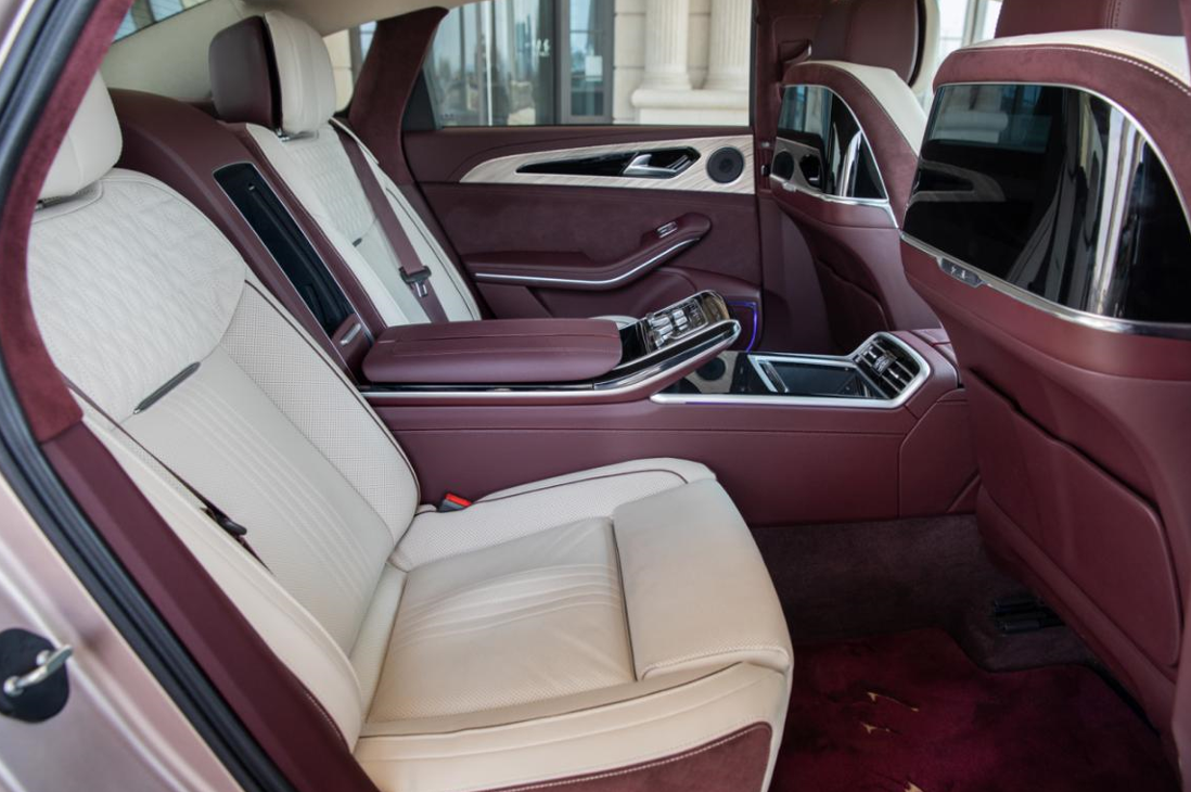 实力派豪华轿车,红旗h9为出行保驾护航