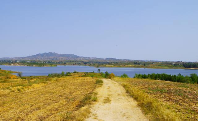 秋游行唐口头水库:建议收藏等明年夏天来郊游避暑
