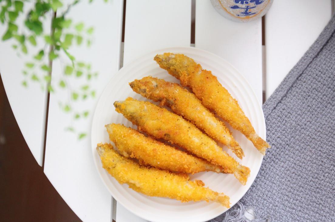 炸沙丁鱼,掌握好这几步,不腥还入味,咬一口真过瘾,家人都说香|沙丁鱼